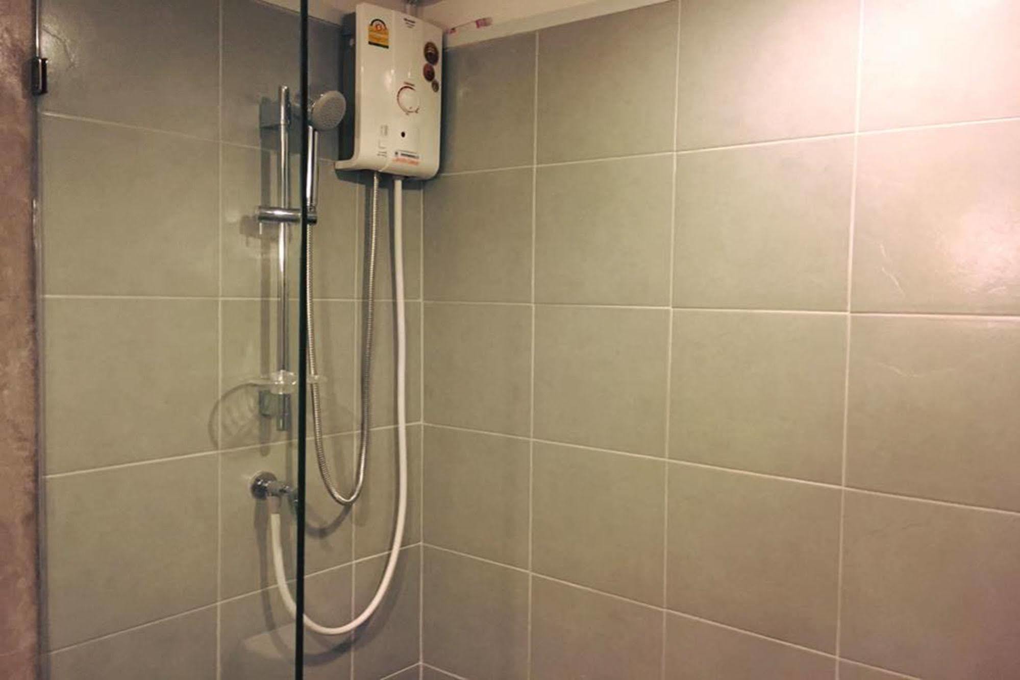 Sereno Airport Hotel Τσιάνγκ Μάι Εξωτερικό φωτογραφία